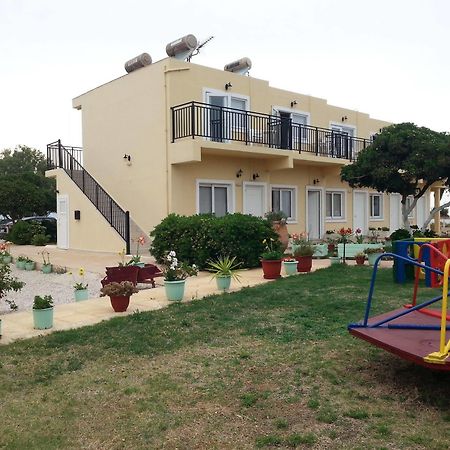 Baladinos Apartments Gerani  ภายนอก รูปภาพ