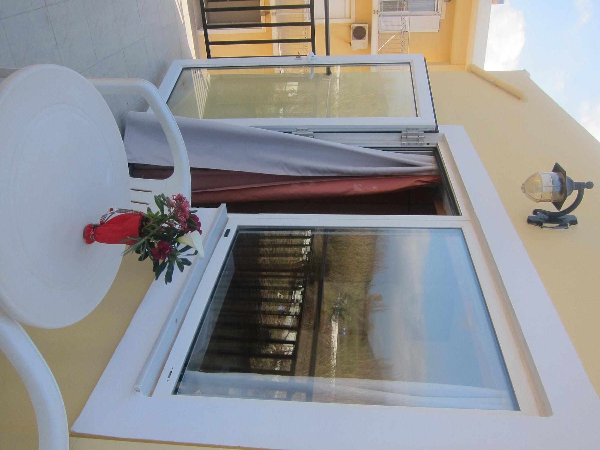 Baladinos Apartments Gerani  ภายนอก รูปภาพ