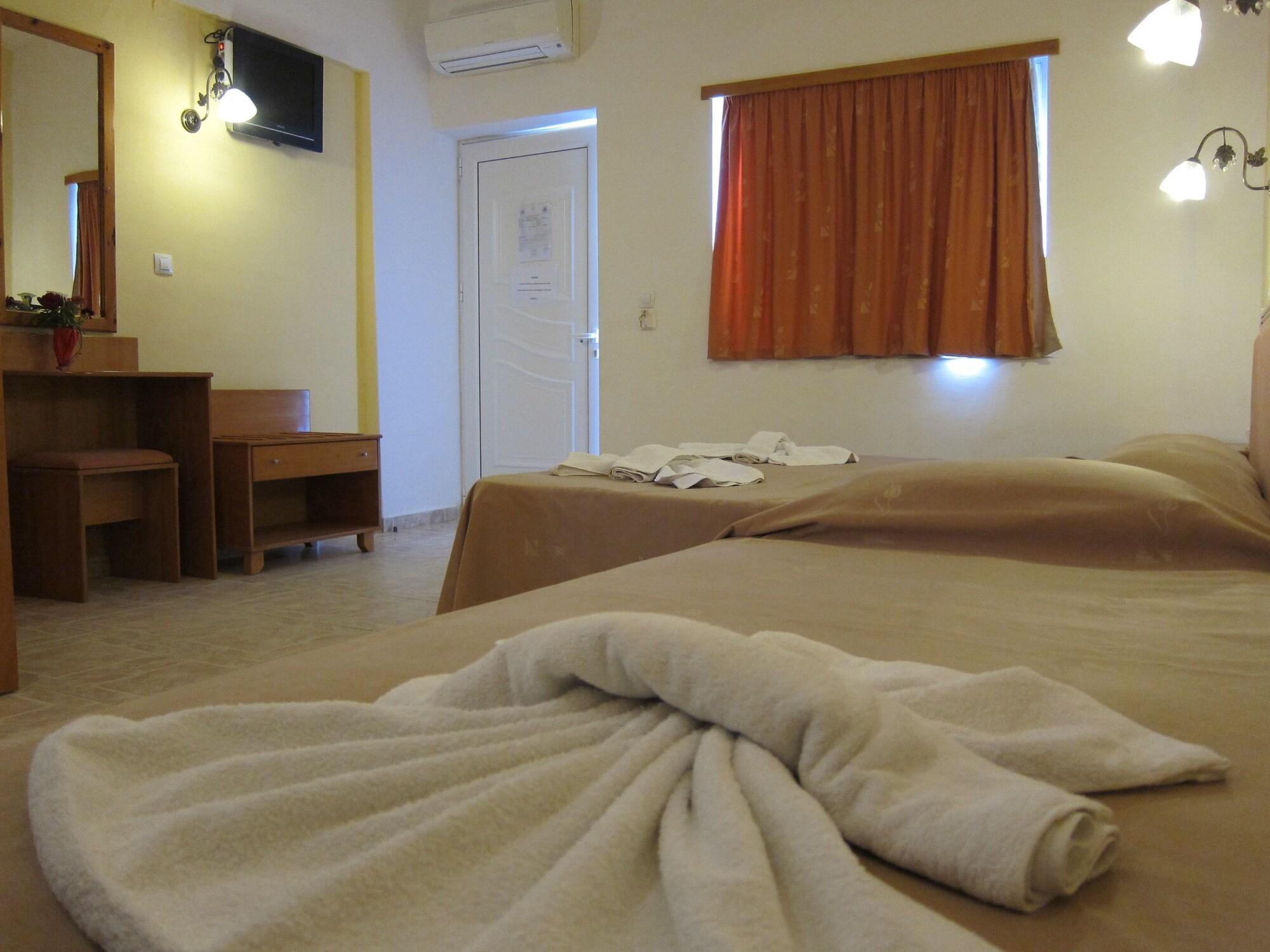 Baladinos Apartments Gerani  ภายนอก รูปภาพ