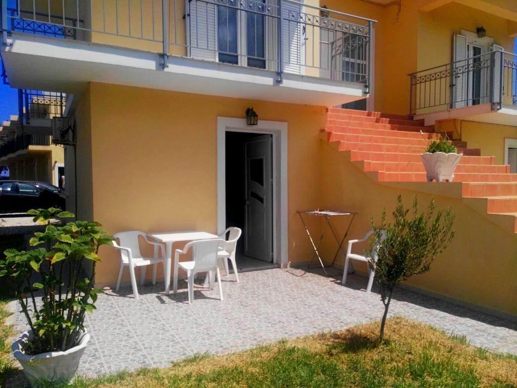 Baladinos Apartments Gerani  ภายนอก รูปภาพ